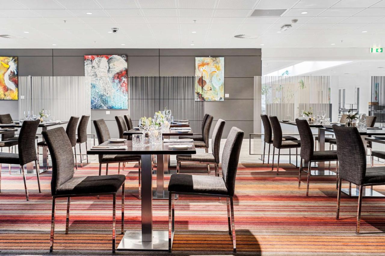 Western Park Globetrotter Airport Hotell 3*
